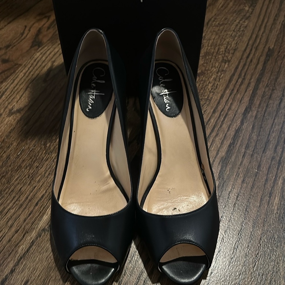 Cole Haan peep toe black leather pump